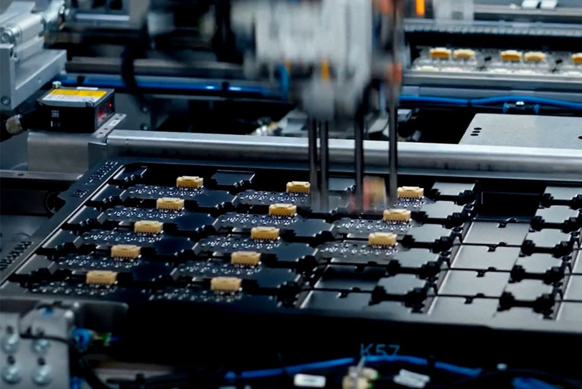 Becom Elektronikproduktion EMS Electronic Manufacturing Services Leiterplattenbestückung
