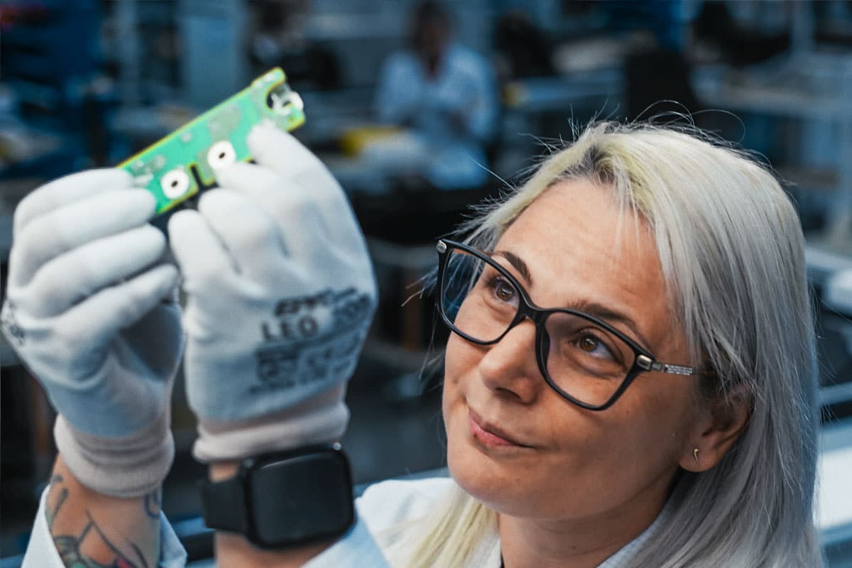 Qualität & Rückverfolgbarkeit Traceability Zertifizierungen EMS Produktion BECOM Group